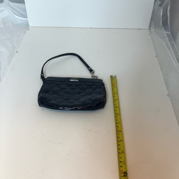 Coach- Patent Leather Navy Blue wristlet pouch - Picture 4 of 5